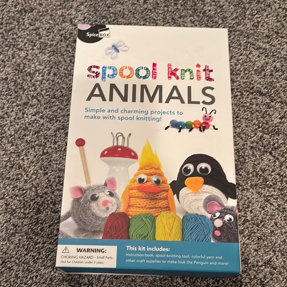 New in box Spool Knit animals kit